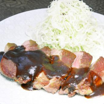 川崎の豚肉専門店 KIWAMIのロースステーキ定食（300g）のイメージ画像