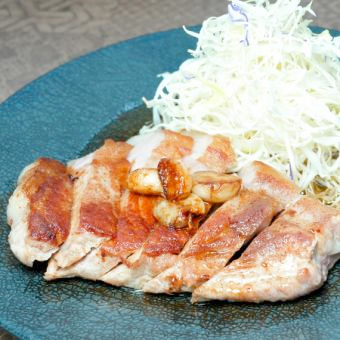 川崎の豚肉専門店 KIWAMIの岩中豚 大肩ロースステーキ定食（250g）のイメージ画像