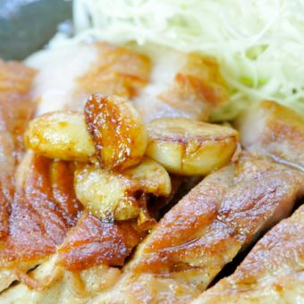 川崎の豚肉専門店 KIWAMIの肩ロースステーキ定食（300g）のイメージ画像
